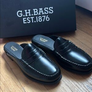 G.H. Bass & Co. Black Women's Slip-On Loafers